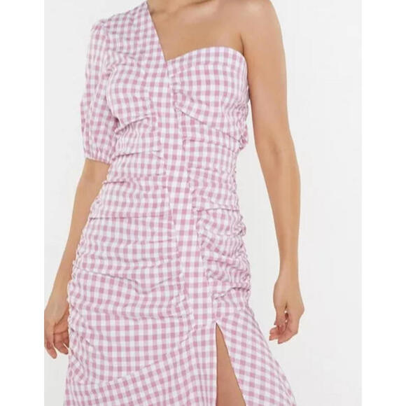 Nasty Gal Dresses & Skirts - Nasty Gal Pink Gingham Ruched One Shoulder Midi Dress US 6 Summer Slit